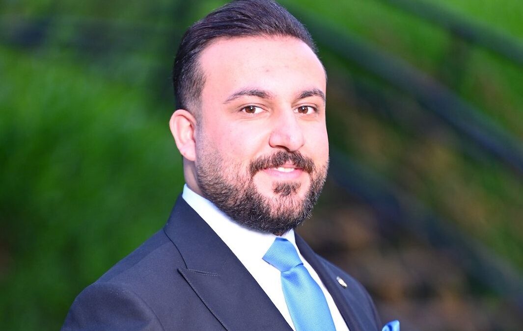 إنجاز أكاديمي جديد يُضاف لرصيد العلوم الإسلامية… تدريسي من الكلية يُمنح عضوية مراجع محكّم في مجلة دولية جزائرية
