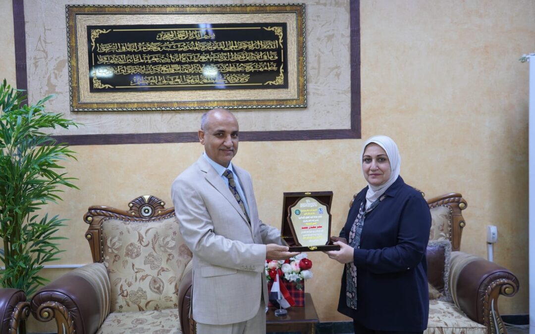 بصمة إخلاص لا تنطفئ.. كلية العلوم الإسلامية تودّع إحدى ركائزها الإدارية بكلمات مؤثرة